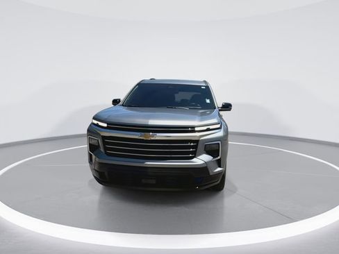 Used 2026 Chevrolet Traverse High Country FWD image 4