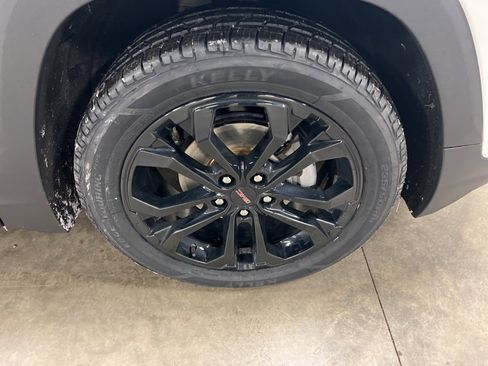 Certified 2022 GMC Terrain SLE w/ Driver Convenience Package image 19