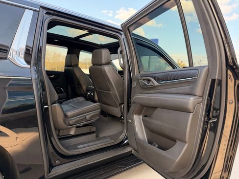 Used 2021 GMC Yukon XL Denali w/ Advanced Technology Package image 20