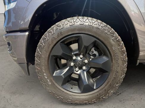 Used 2022 RAM 1500 Laramie AWD/4WD image 9