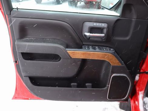 Used 2018 Chevrolet Silverado 1500 LTZ image 19