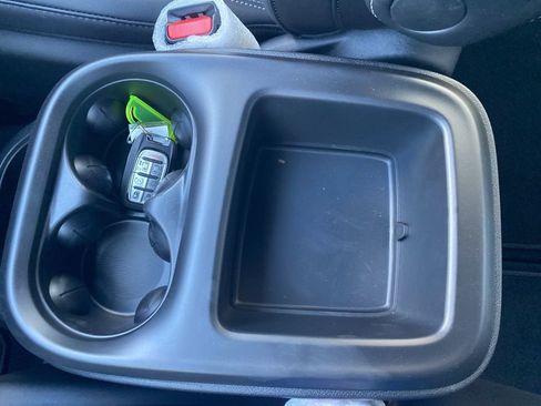 New 2026 Chrysler Pacifica Select image 28