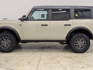 New 2025 Ford Bronco Badlands video 2