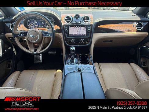 Used 2019 Bentley Bentayga AWD/4WD image 32