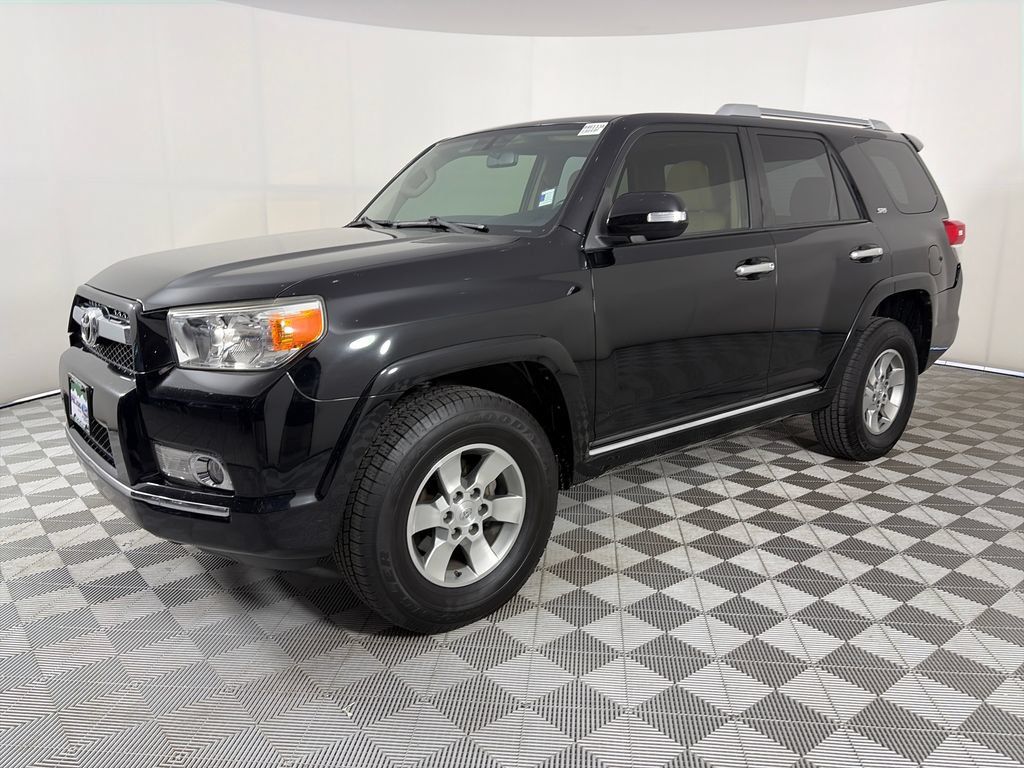 Used 2013 Toyota 4Runner SR5 w/ Convenience Pkg AWD/4WD image 3
