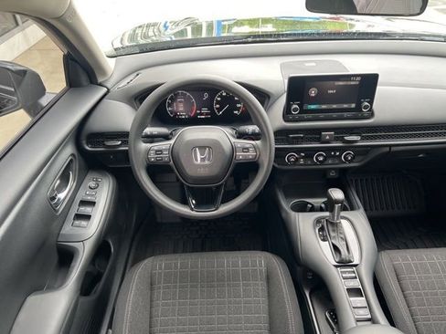 Certified 2025 Honda HR-V LX image 13