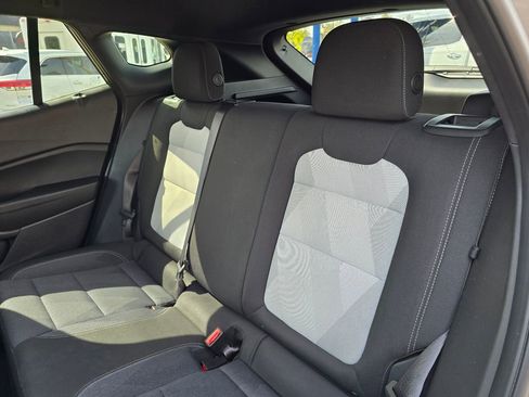 Used 2025 Chevrolet Trax RS w/ Driver Confidence Package image 17