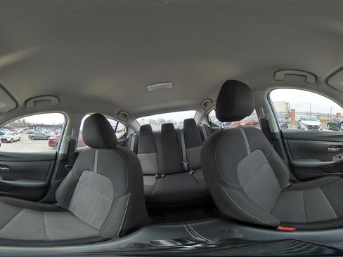 Used 2025 Nissan Sentra SV image 40