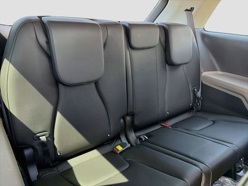 New 2026 Kia Carnival LXS FWD image 25