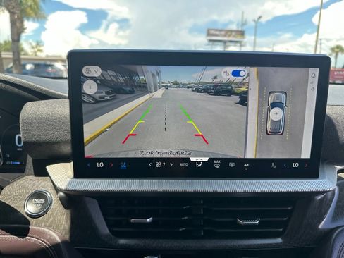 Certified 2025 Ford Explorer Platinum RWD image 23