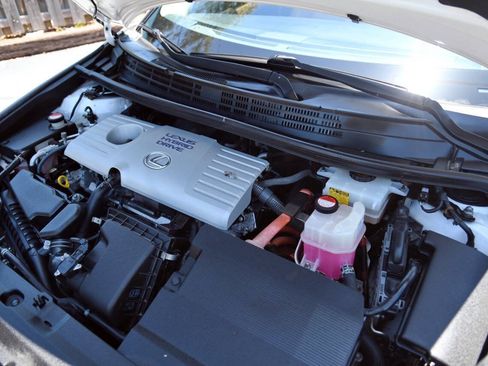 Used 2015 Lexus CT 200h FWD image 27