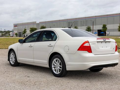 Used 2011 Ford Fusion S FWD image 5