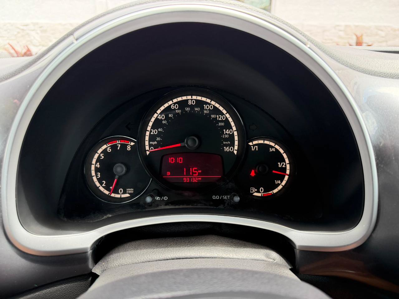 Used 2013 Volkswagen Beetle 2.5 FWD image 22