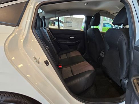 New 2026 Nissan Sentra SR w/ Floor Mat Package FWD image 29