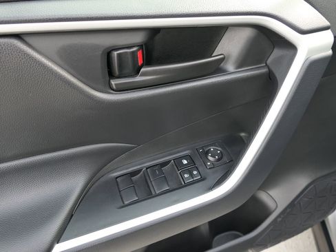 Used 2025 Toyota RAV4 LE image 14