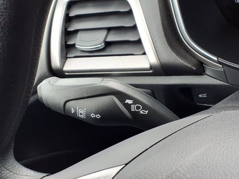 Used 2020 Ford Fusion SE image 17