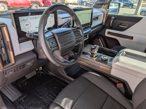 Used 2024 GMC Hummer EV 3X image 10