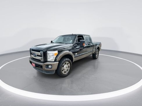 Used 2015 Ford F250 King Ranch w/ FX4 Off-Road Package AWD/4WD image 4