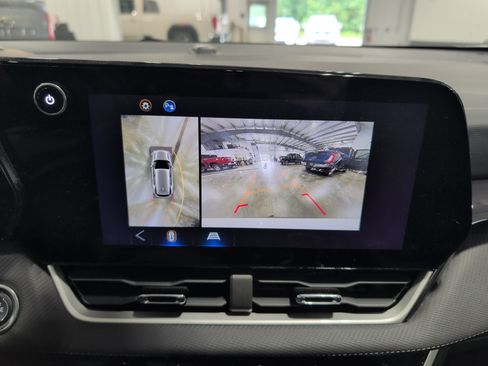Used 2025 Chevrolet Equinox LT w/ Convenience Package II AWD/4WD image 14