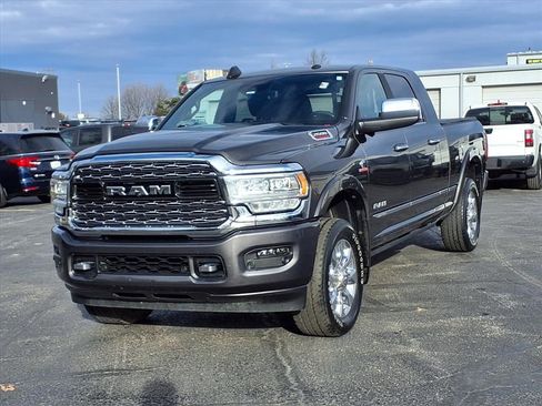 Used 2022 RAM 2500 Limited image 2