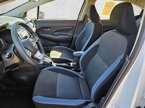 Used 2025 Nissan Versa SV image 18