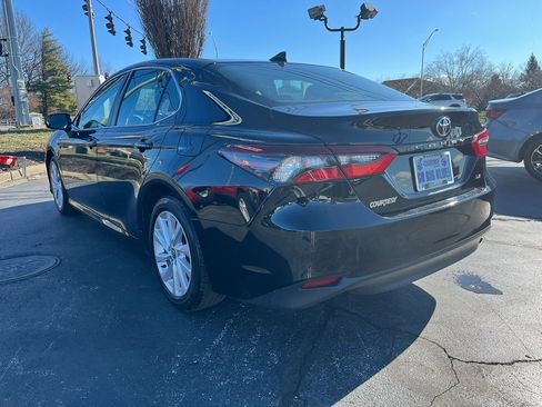 Used 2024 Toyota Camry LE image 7