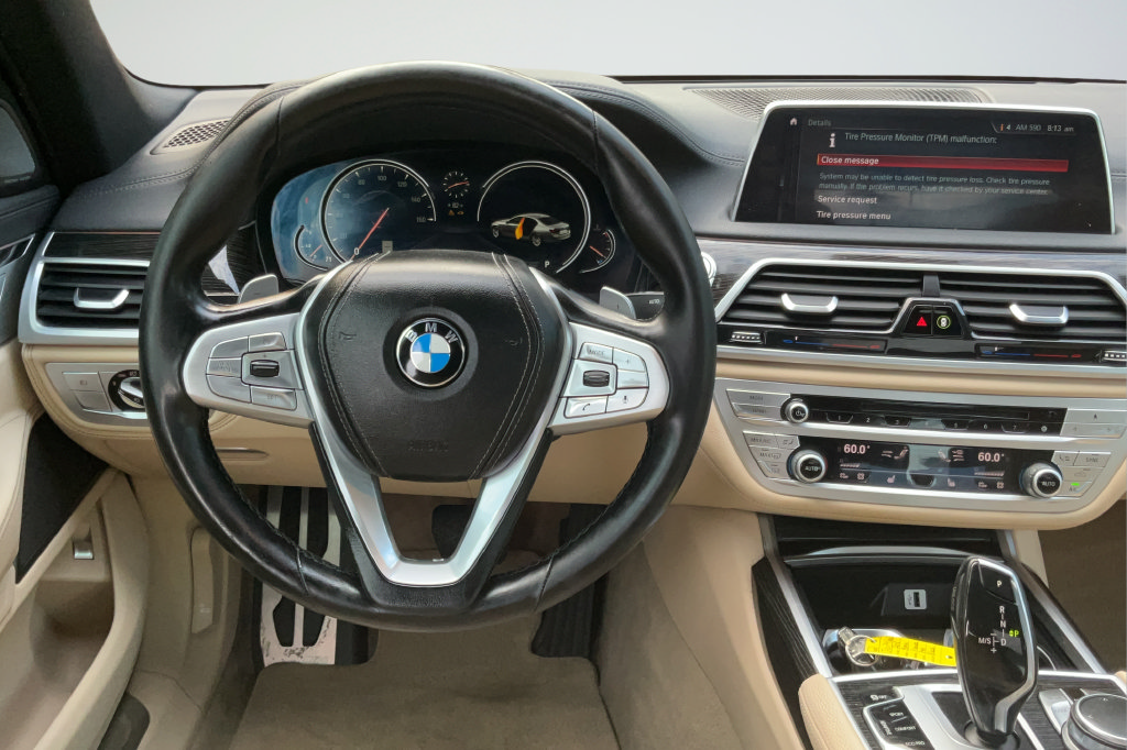Used 2018 BMW 740i RWD image 12