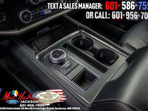 Used 2024 Ford Expedition XLT image 18