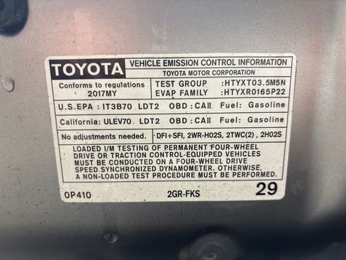 Used 2017 Toyota Tacoma TRD Sport image 12