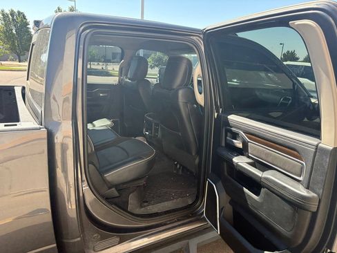 Used 2024 RAM 3500 Laramie w/ Towing Technology Group AWD/4WD image 27