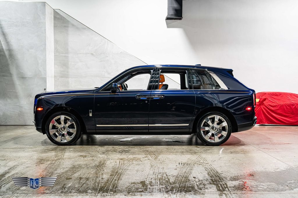Used 2023 Rolls-Royce Cullinan w/ Cullinan Package AWD/4WD image 10