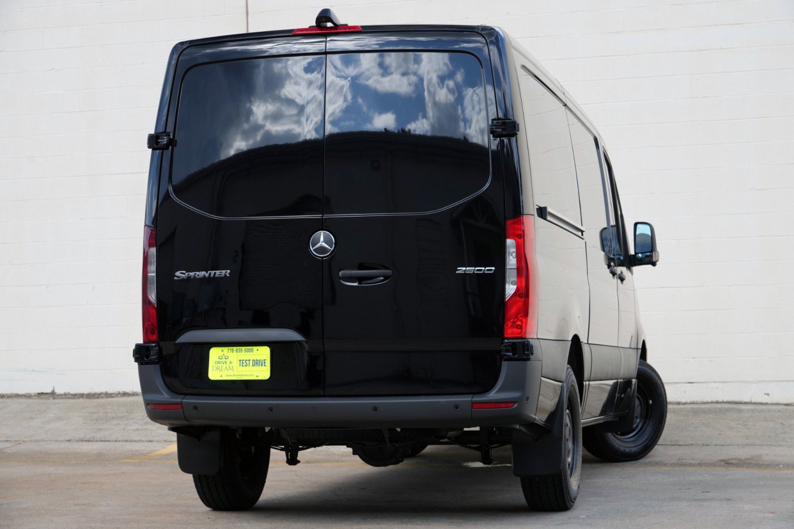 Used 2026 Mercedes-Benz Sprinter 2500 image 5