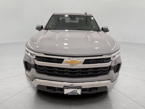 Used 2024 Chevrolet Silverado 1500 LT AWD/4WD image 11