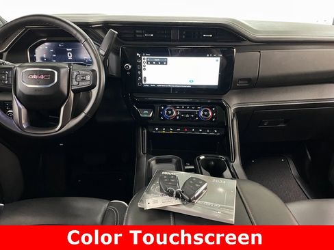 Used 2024 GMC Sierra 2500 AT4X image 2