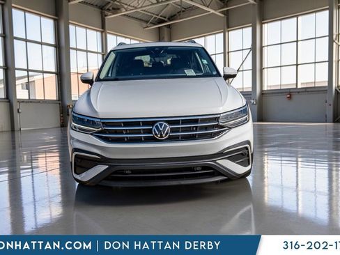 Used 2024 Volkswagen Tiguan SE FWD image 26