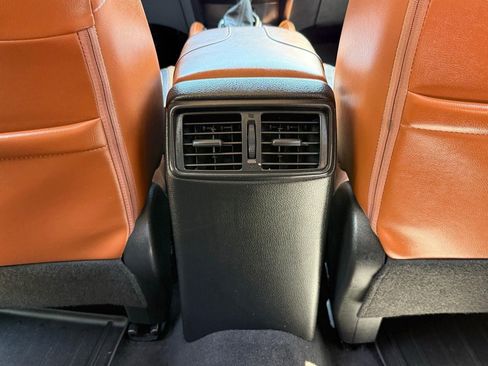 Used 2017 Nissan Rogue SL w/ SL Premium Package FWD image 38