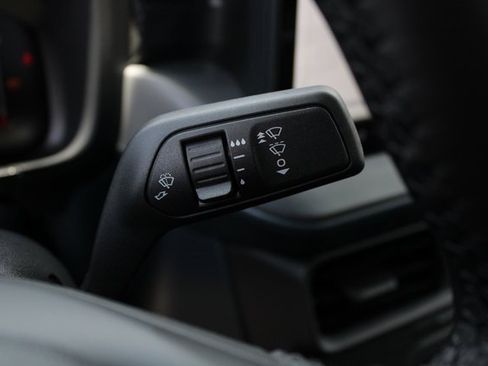 New 2025 Ford Maverick Lariat w/ Black Appearance Package image 17