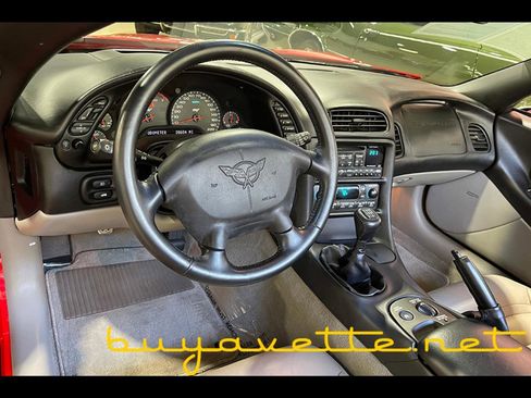Used 2003 Chevrolet Corvette Convertible w/ Preferred Equipment Group1 image 17