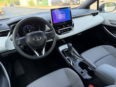 Used 2025 Toyota Corolla FX w/ Convenience Package FWD image 10