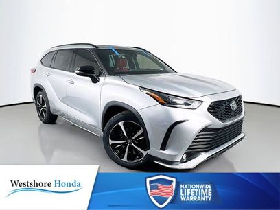 Used 2022 Toyota Highlander XSE