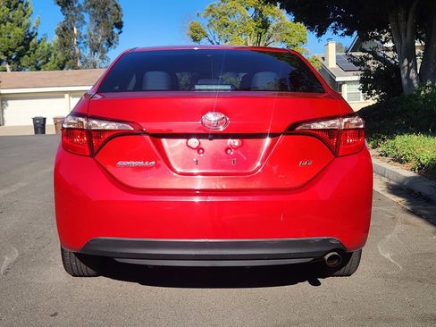 Used 2018 Toyota Corolla LE image 25