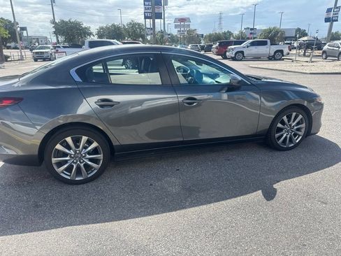 Used 2025 MAZDA MAZDA3 s FWD image 4