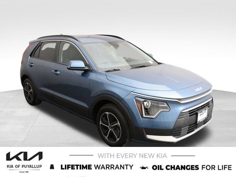 New 2026 Kia Niro EX FWD image 3