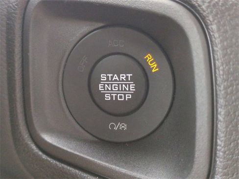 New 2025 Jeep Gladiator Sport image 27