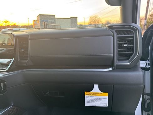 New 2026 GMC Sierra 1500 Elevation image 23