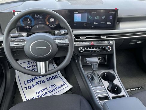 New 2025 Hyundai Sonata SE image 12