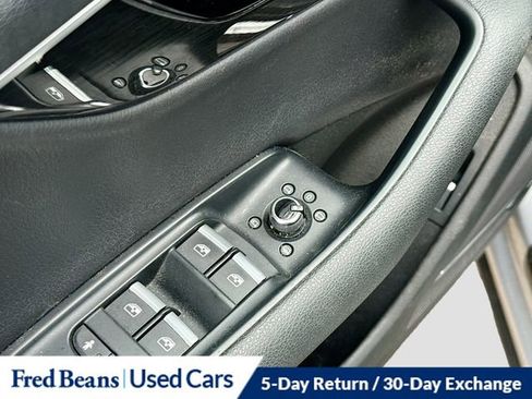 Used 2018 Audi Q7 3.0T Premium Plus w/ Premium Plus Package image 19