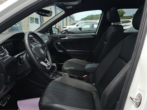 Used 2023 Volkswagen Tiguan SE R-Line AWD/4WD image 11