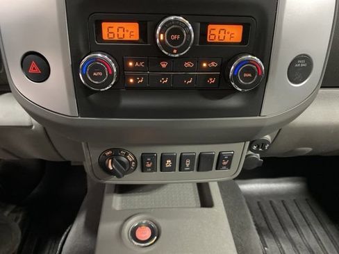 Used 2021 Nissan Frontier SV w/ Midnight Edition Floor Mats AWD/4WD image 19