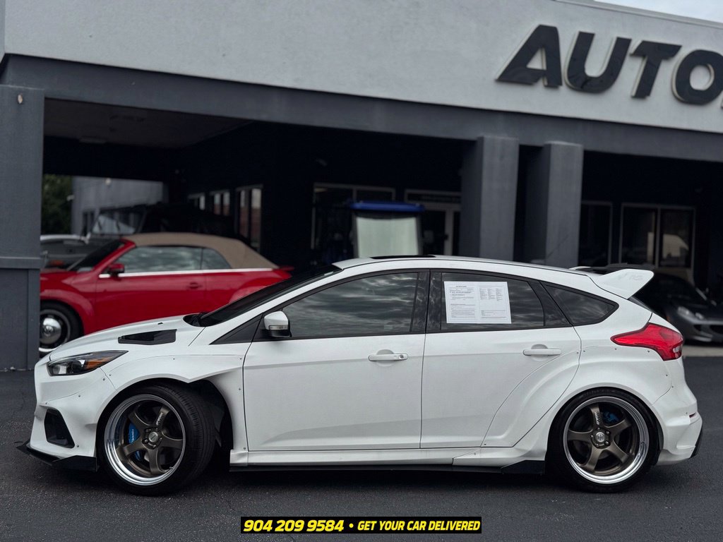 Used 2017 Ford Focus RS AWD/4WD image 4